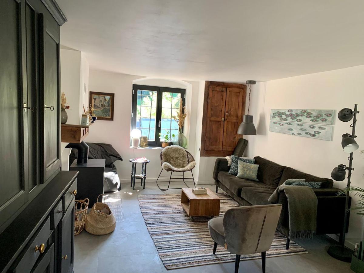 Villa Le Ponteil Лес дьо Алпс Екстериор снимка